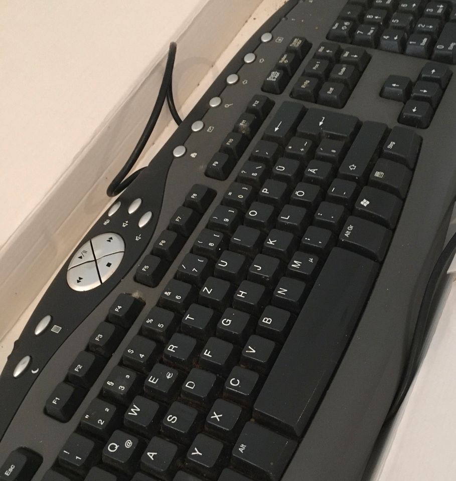 Logitech G11 Gaming Tastatur in Dormagen