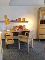 Schreibtisch in Eiche massiv geölt, mit 3 Schubladen Nordrhein-Westfalen - Hilchenbach Vorschau