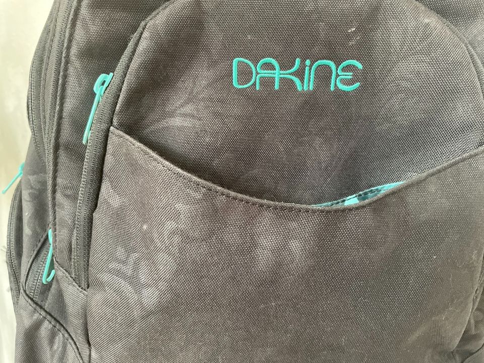 Dakine Rucksack schwarz/türkis in Hagenow