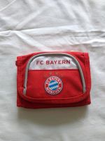 ⭐ FC Bayern Geldbeutel (rot) für Kinder Bayern - Unterhaching Vorschau