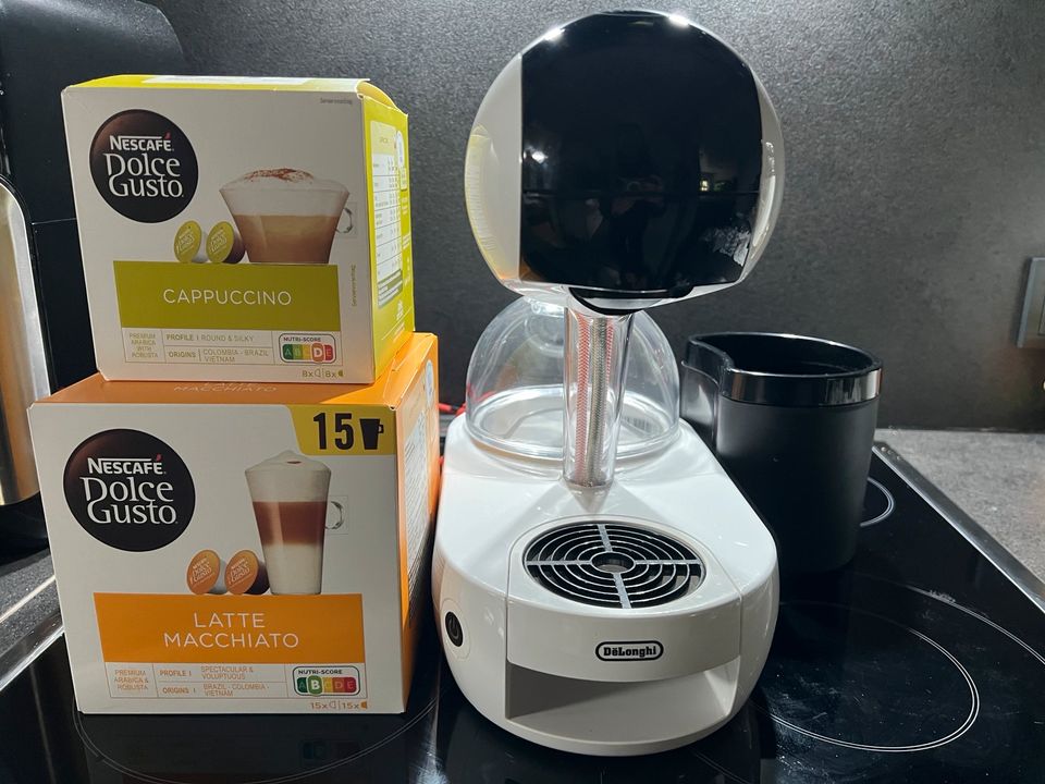 DeLonghi Stelia Dolce Gusto mit Kapseln & Entsorgungsbehälter in Mittenaar