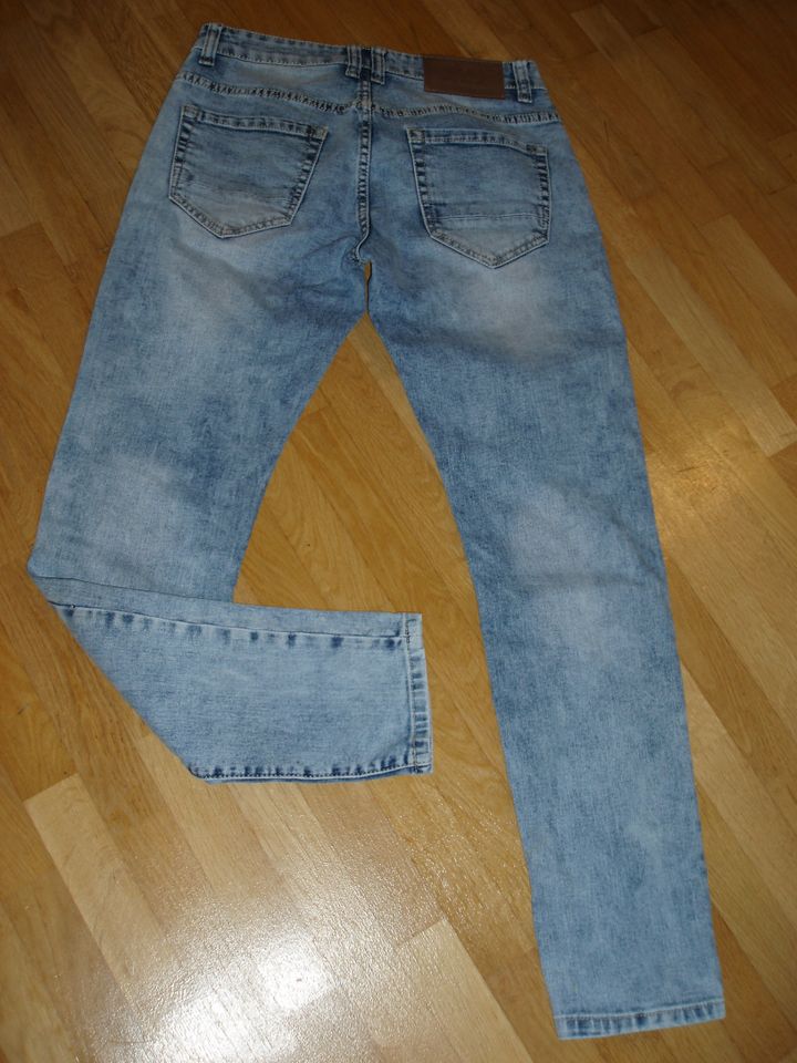 Tolle Jeans in Aurich