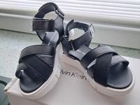 Calvin Klein Jeans Sandalen Kinder NEU Sandaletten Schuhe Brandenburg - Teltow Vorschau