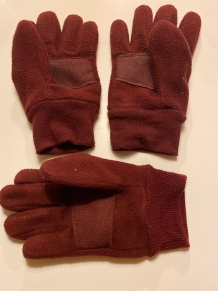 TCM Handschuhe fleece 134-152 weinrot in Berlin