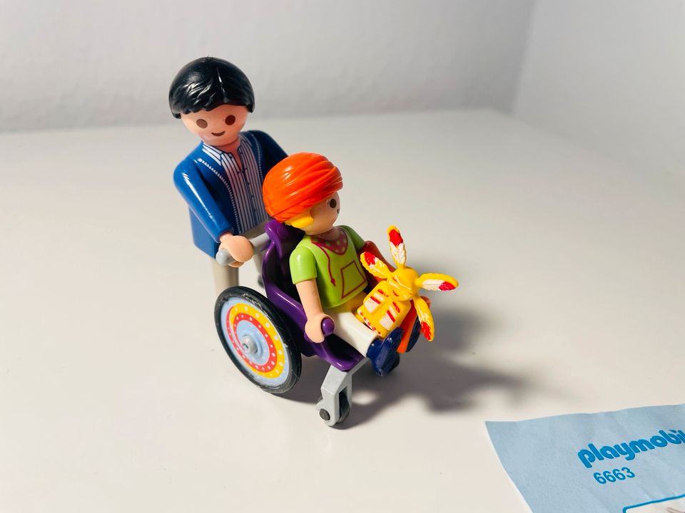 PLAYMOBIL 6663 Kind im Rollstuhl in Frankfurt am Main - Nordend | Playmobil  günstig kaufen, gebraucht oder neu | eBay Kleinanzeigen ist jetzt  Kleinanzeigen