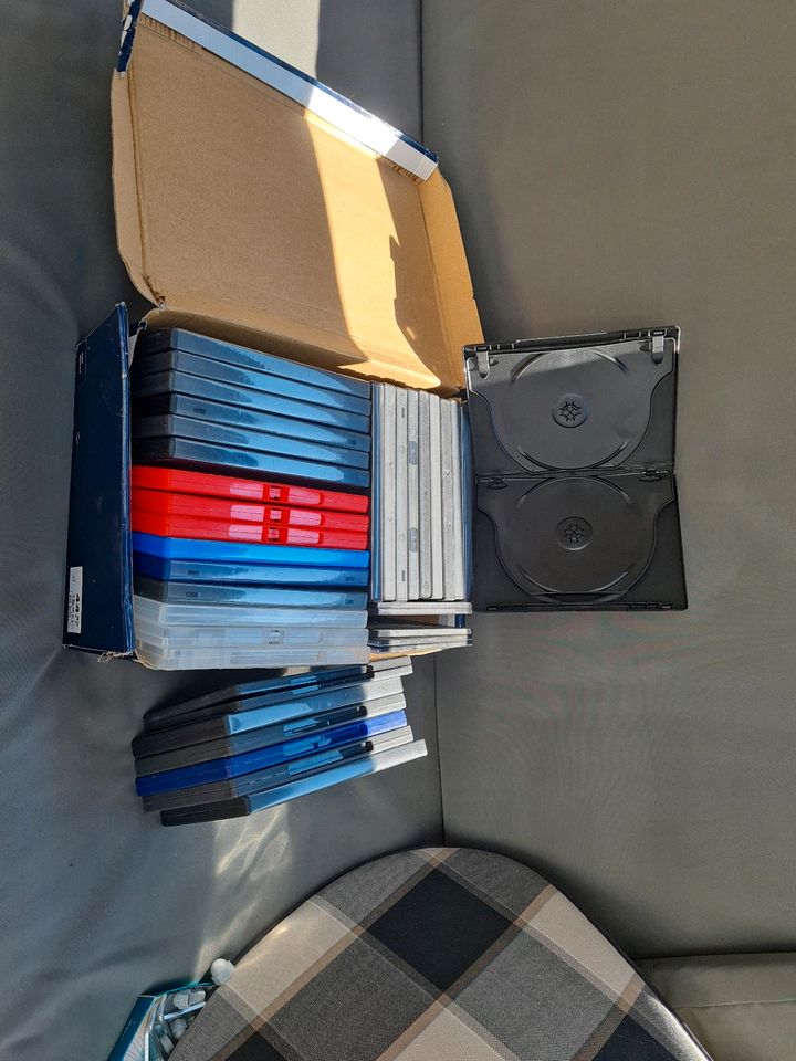 DVD CD Hüllen leer, teilweise für mehrere in Obernkirchen