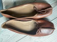 Clarks Ballerina rehbraun Leder Gr.6 (39,5) neuwertig Niedersachsen - Oldenburg Vorschau