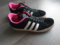 Sneakers Gr 38,5 von Adidas Hessen - Neuental Vorschau