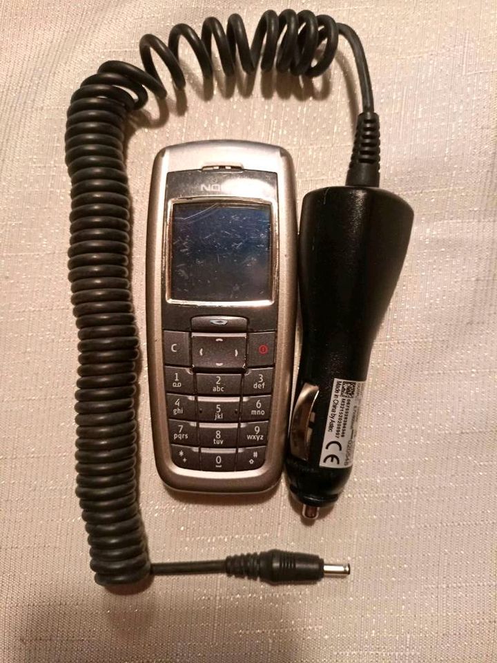 Nokia 2600 mit neuem Akku und Auto Ladekabel in Relsberg