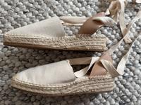 NEU Espadrilles mit Keilabsatz und  Bindebändern Gr. 42 H&M Nordrhein-Westfalen - Salzkotten Vorschau