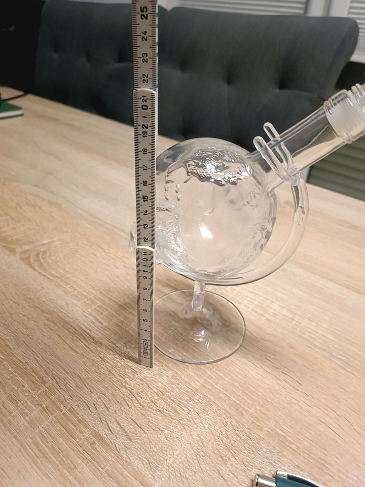 Glasflasche "Welt" mit Ständer *NEU* in Menden