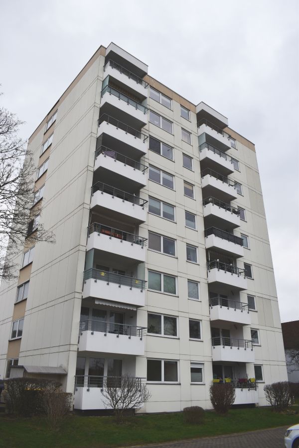 Moderne und sehr gepflegte 3-Zimmer-Wohnung (vermietet) mit großartigem Ausblick vom West-Balkon in Göttingen