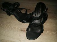 Tommy Hilfiger Sandalette schwarz wie neu Gr. 38 Bayern - Warmensteinach Vorschau