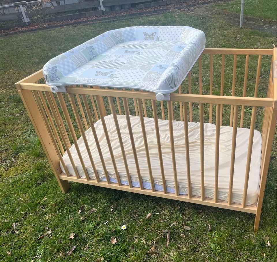 Ikea Babybett 60x120 mit Wickeltisch/Wickelbrett in Berlin