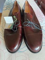 Hochwertige Lederschuhe Auberginefarbe 12 / 45 Nordrhein-Westfalen - Schwelm Vorschau