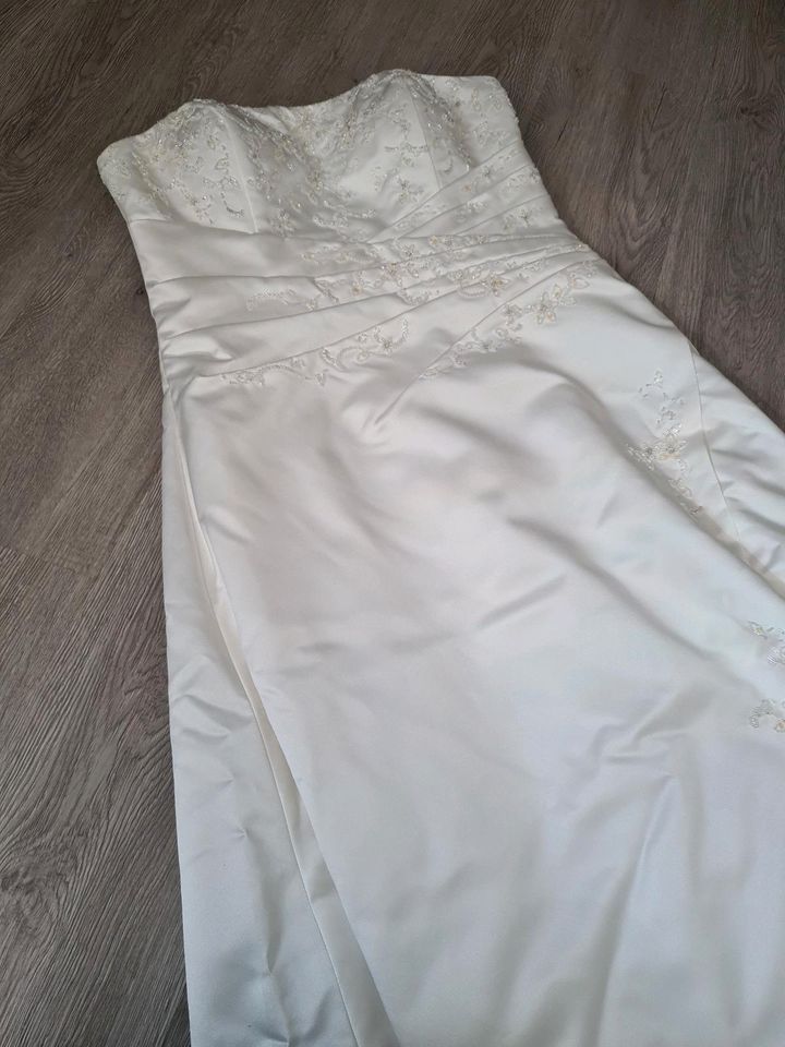 Lilly Brautkleid Gr. 42 44 46 Wedding Dress Box Hochzeitskleid in Teltow