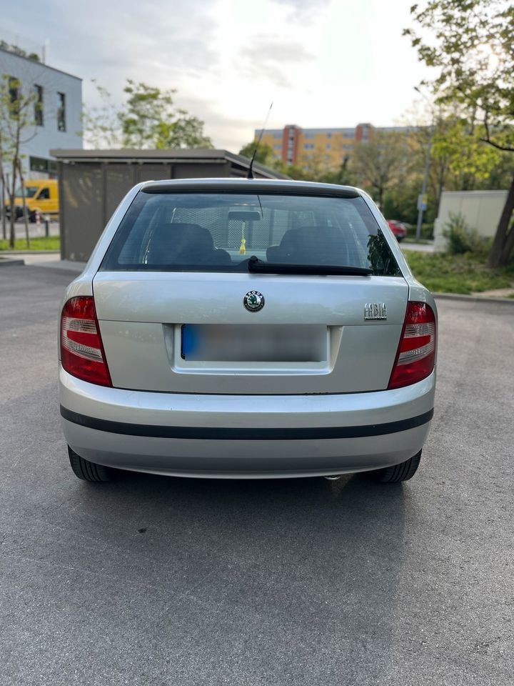 Škoda Fabia 1.4 Benzin in München