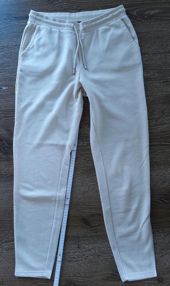 Stoffhose Sporthose AMISU Hosen M beige in Dresden