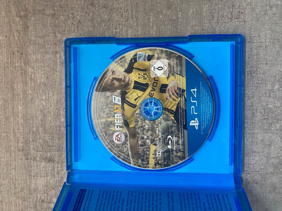 FIFA 17 (PS4) in Dessau-Roßlau