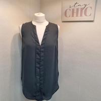 Sommerliches graues Trägerhemd, Shirt, schöner Ausschnitt, H&M Nordrhein-Westfalen - Herten Vorschau