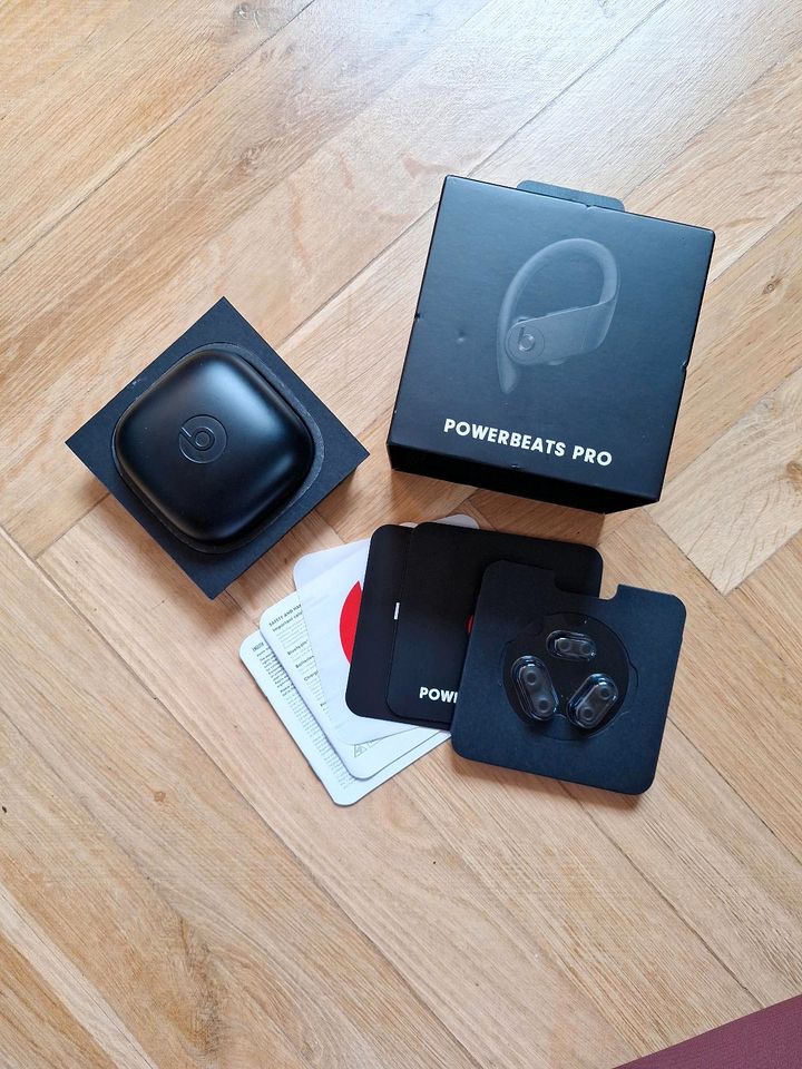 Beats -Powerbeats Pro Schwarz In-Ear Kopfhörer in Göppingen