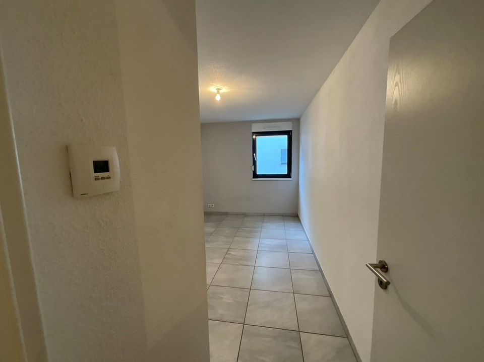 Schöne Wohnung mit Balkon und Parkplatz in Schoeneck/FRANKREICH in Saarbrücken