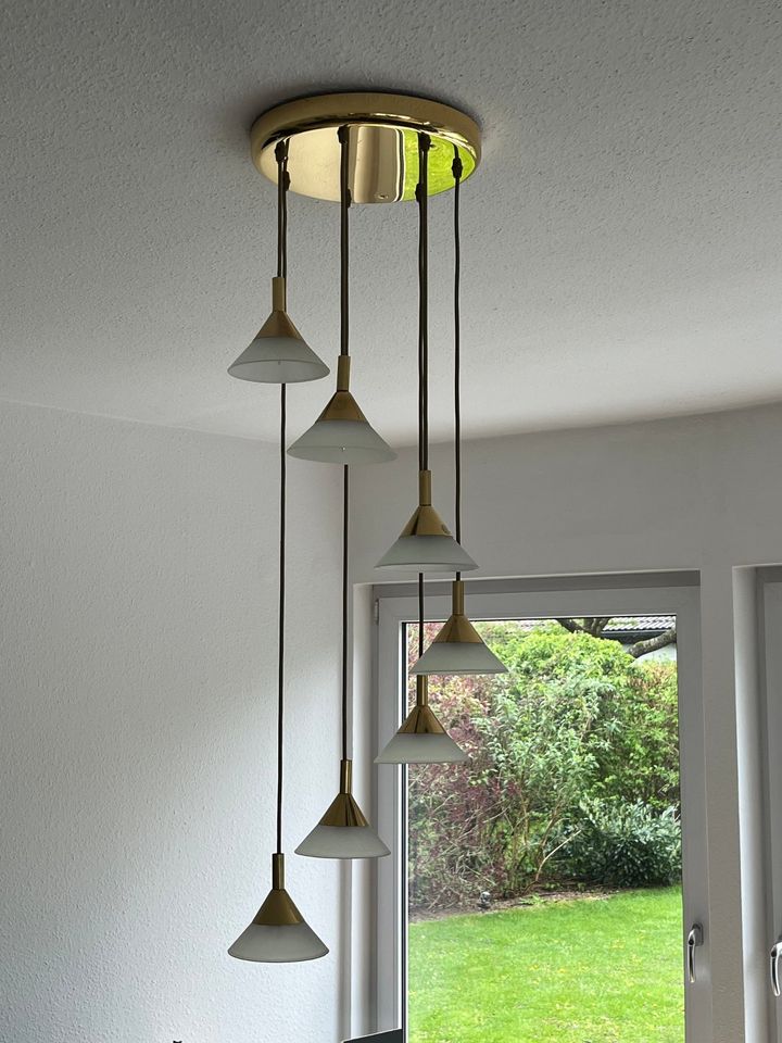 Wohnzimmer / Couchtischlampe aus Messing in Vaterstetten