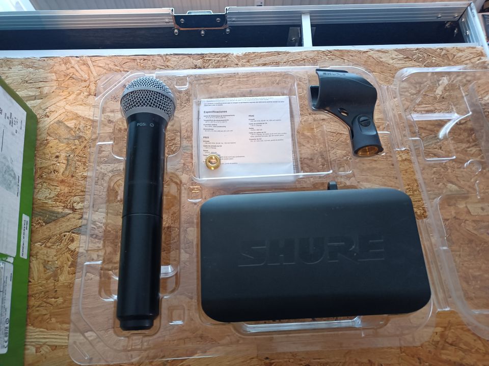 Shure BLX4 PG58 Drahtloses Mikrofon in Braunschweig