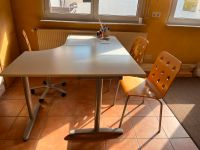 Ikea Schreibtisch mit 3 Stühlen Hessen - Offenbach Vorschau
