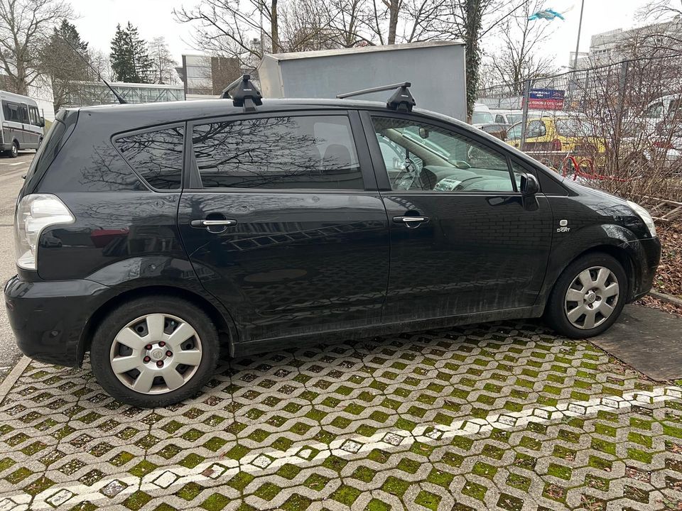 Toyota Corolla Verso 2,2l Diesel Baujahr 2007 mit TÜV in München