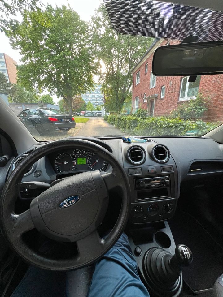 Ford fiesta 1,4 in Wilhelmshaven