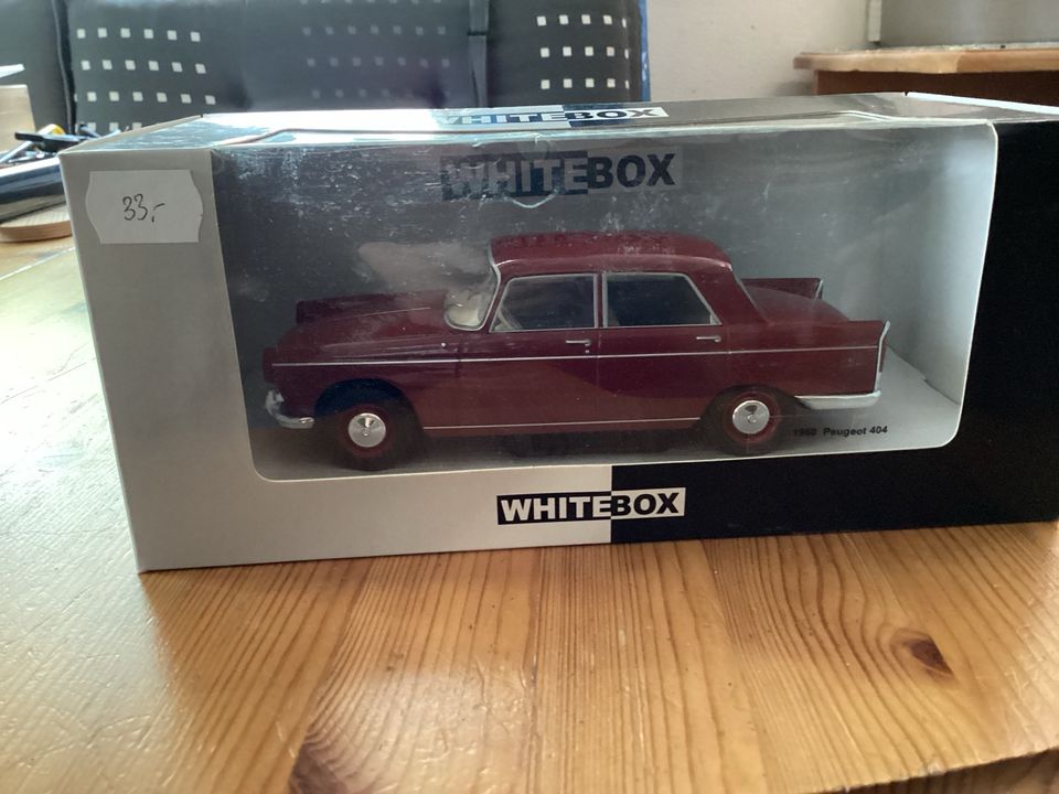 Peugeot 404 1960 im Maßstab 1:24 neu und OVP in Hamburg