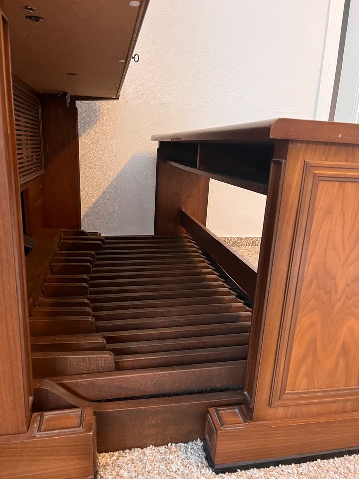 Orgel, elektrisch in Ferdinandshof