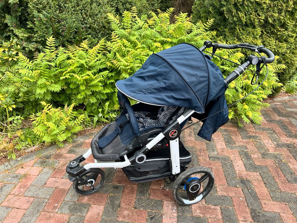 Hartan Skater GTS Blumen Kinderwagen in Erkner