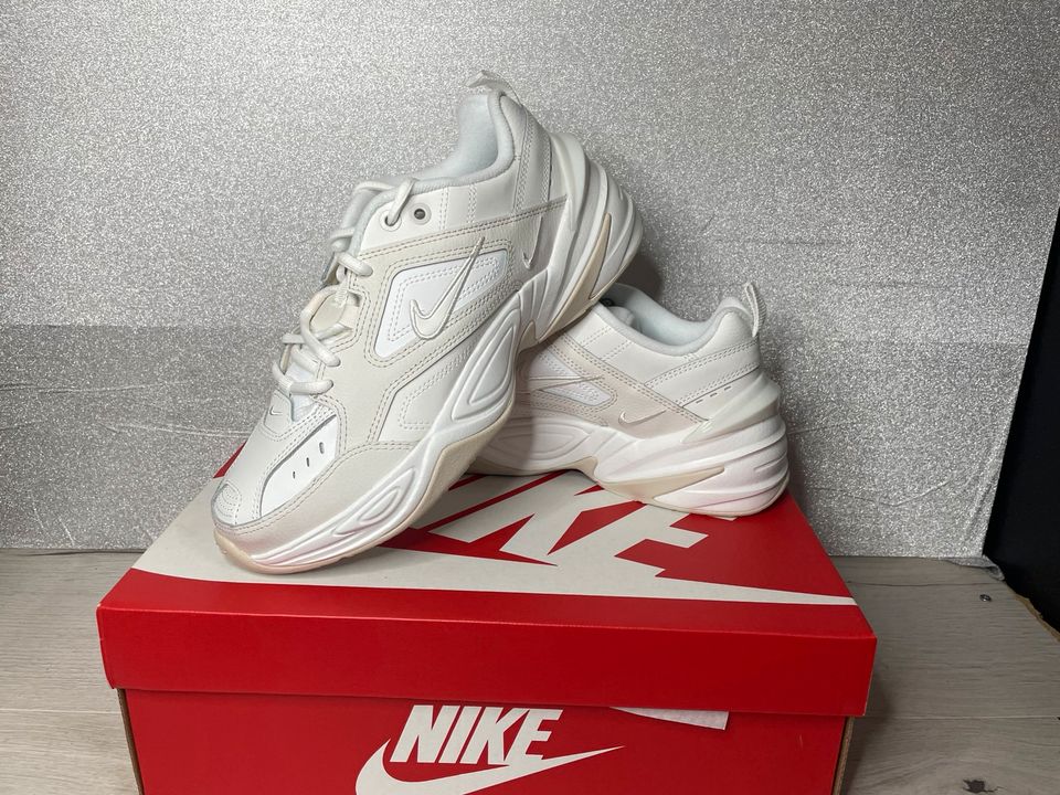 Nike M2K tekno neu beige weiß gr 38 Damen Schuhe in Augsburg