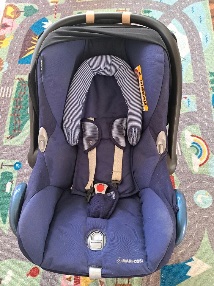 Maxi Cosi Cabriofix mit Isofix-Station in Völklingen