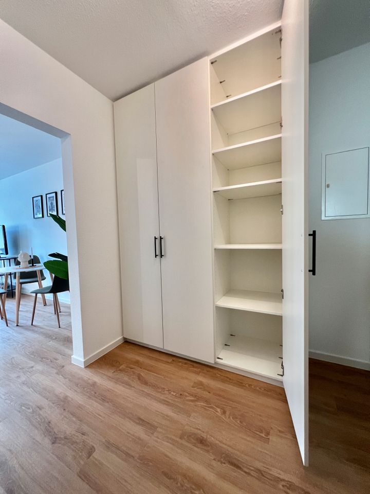 RESERVIERT Helle offene 2 Zimmer 60 m2 Wohnung  frisch renoviert mit Fußbodenheizung und Energieklasse B in Haibach Unterfr.