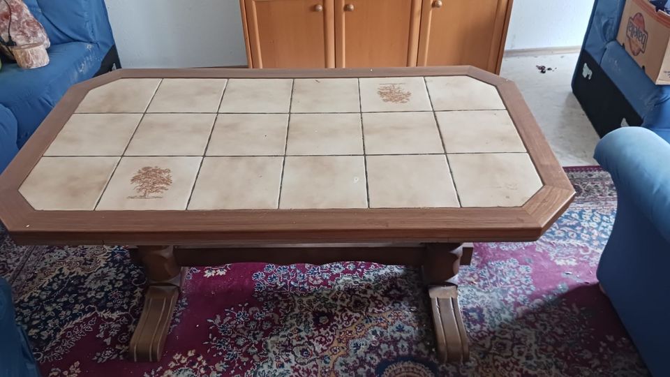 Tisch, Holztisch, Couchtisch, H60xL135xB74cm. Zu verschenken. in Überlingen