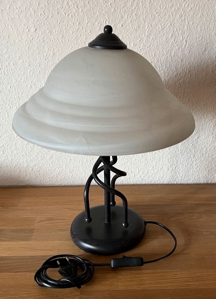 Verkaufe eine Tischlampe, Tischleuchte gebraucht in Nordrhein-Westfalen -  Zülpich | Lampen gebraucht kaufen | eBay Kleinanzeigen ist jetzt  Kleinanzeigen