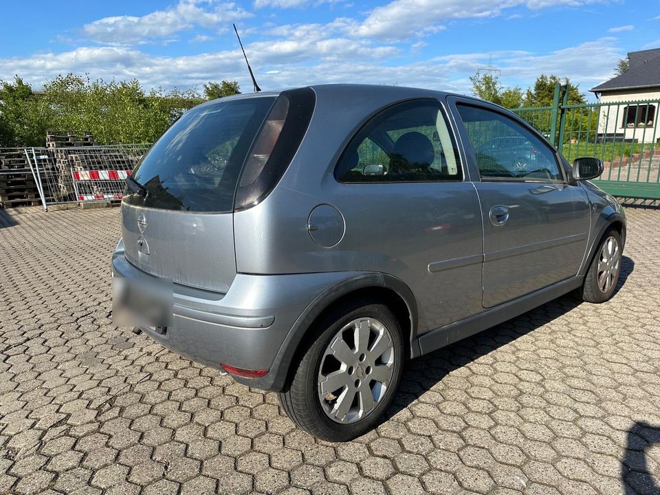 Opel Corsa-C in Kettig