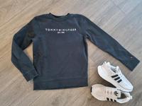 Tommy Hilfiger Sweatshirt Gr. 152 neuwertig Nordrhein-Westfalen - Simmerath Vorschau