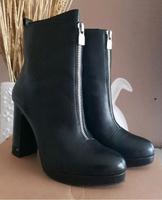 Zara Stiefel Stiefeletten Leder Schwarz Gr.37 Rheinland-Pfalz - Mainz Vorschau