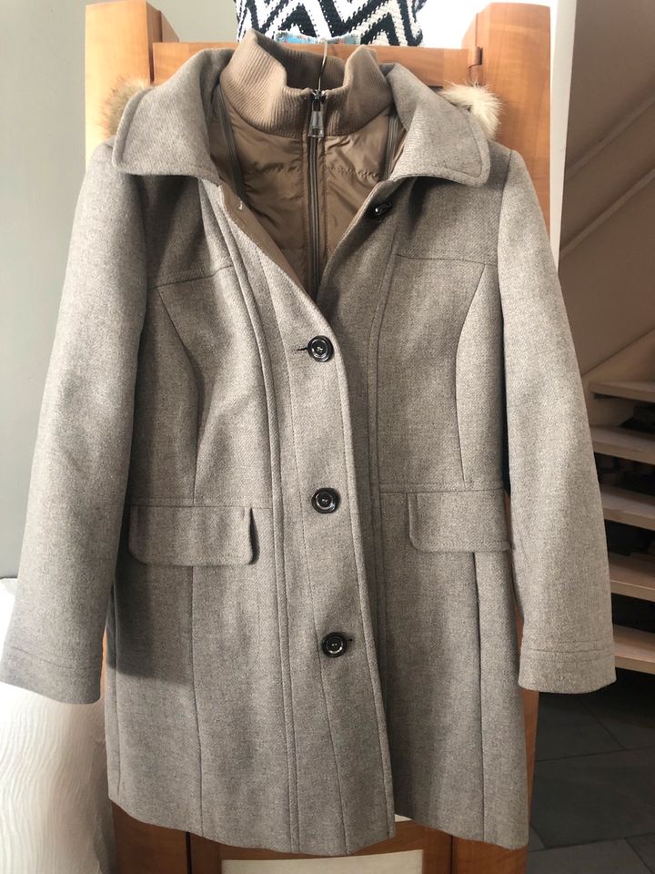 Jacke Winterjacke Gerry Weber taupe neuwertig in Konstanz