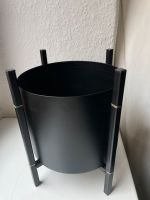 Plant Stand Blumentopf Pflanzenständer schwarz Interior Depot Hay Mitte - Wedding Vorschau