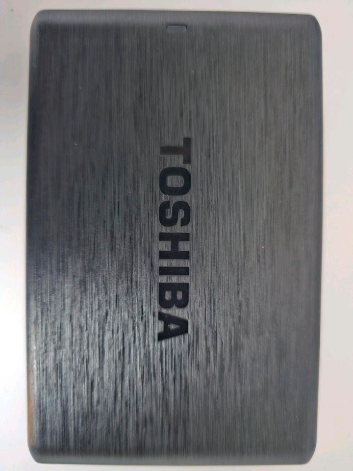 Toshiba Canvio 1 TB Festplatte Extern USB 3.0 1000 GB Harddisk in Freiburg im Breisgau