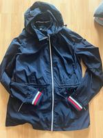 Tommy Hilfiger Übergangsjacke Regenjacke blau S 36 Laufen Sport Bayern - Bamberg Vorschau