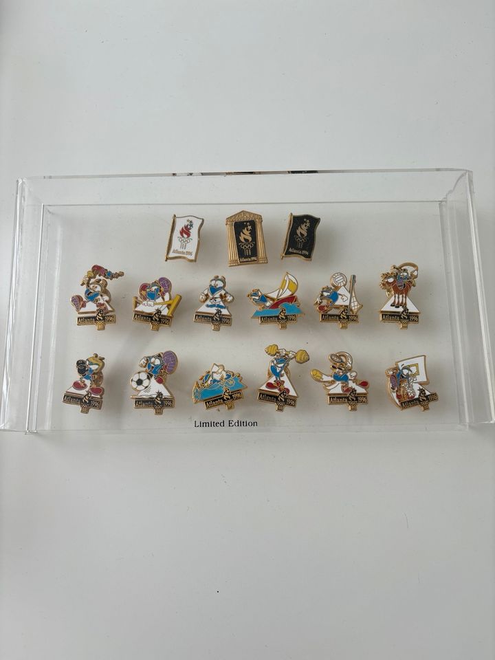 PIN Sets - Sammlerstücke / Olympia / FIFA / Limited Editon in Berlin