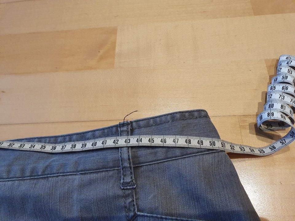 Ulla Popken Jeans grau Gr. 52 in Sankt Wolfgang