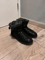 Stiefel schwarz Pailletten gefüttert 39 Tom Tailor wie neu Thüringen - Gotha Vorschau