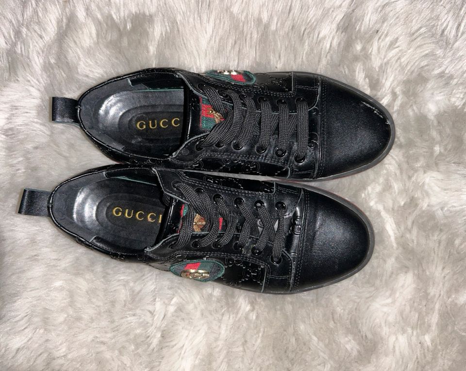 Gucci Herren Schuhe Größe 42,5 in Gimbsheim